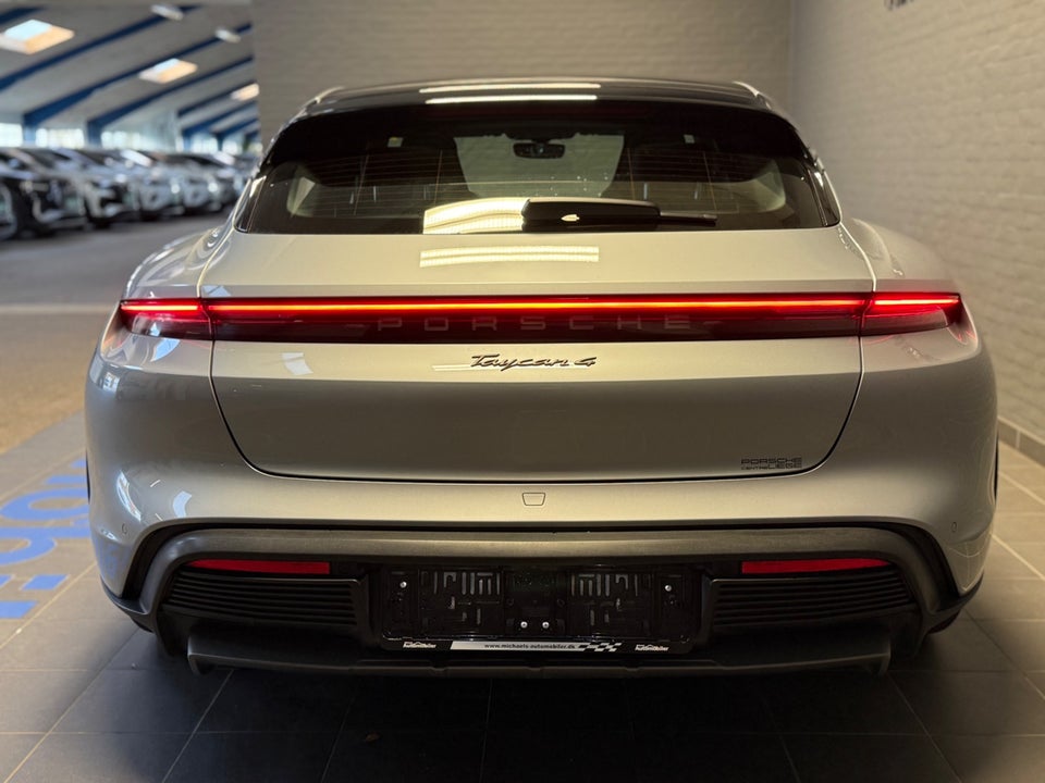 Porsche Taycan 4 Performance+ Cross Turismo 5d