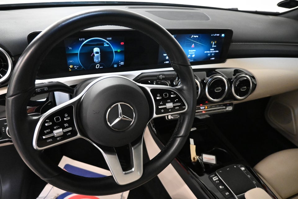 Mercedes A200 1,3 Progressive aut. 5d