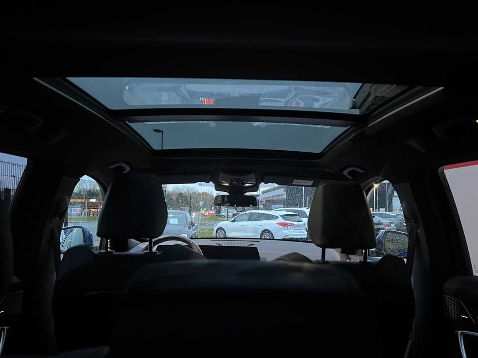 BMW iX1 xDrive30 M-Sport Premium 5d