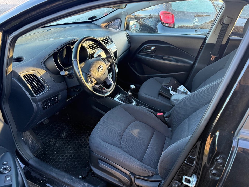 Kia Rio 1,2 CVVT Premium 5d