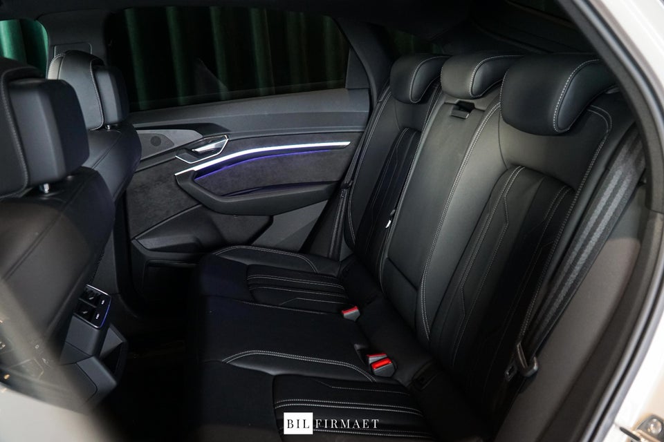 Audi e-tron 55 Prestige Sportback quattro 5d