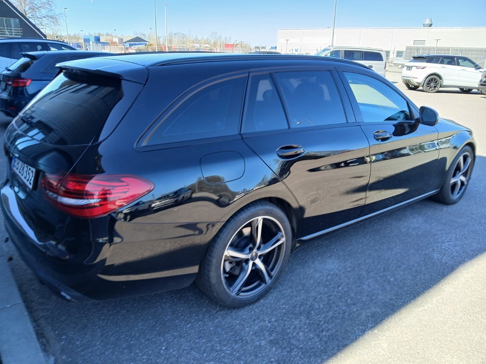 Mercedes C220 d 2,0 Avantgarde stc. aut. 5d