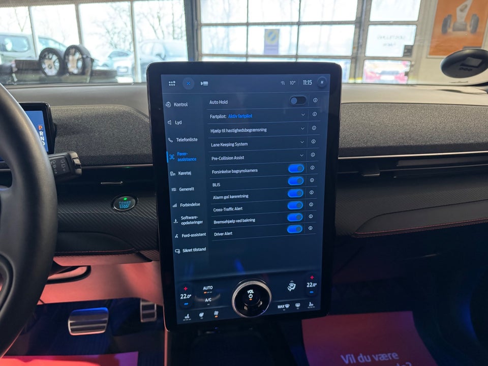 Ford Mustang Mach-E 88 Extended Range AWD 5d