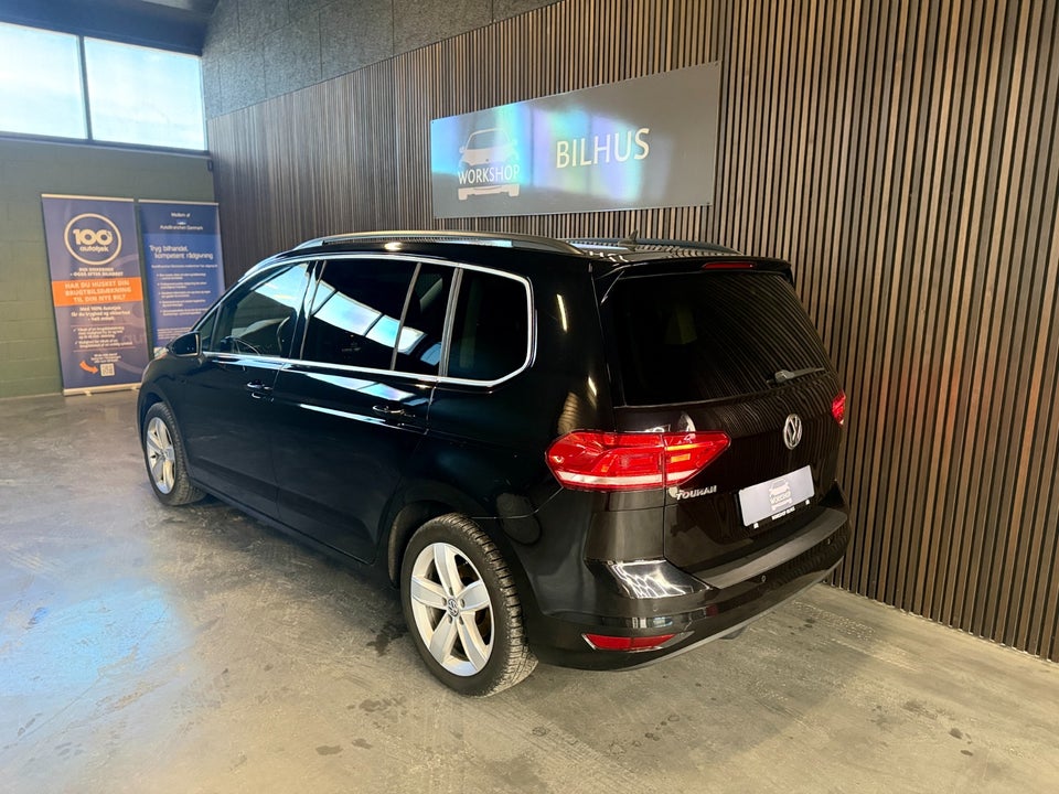 VW Touran 1,6 TDi 115 Comfortline Connect DSG 7prs 5d