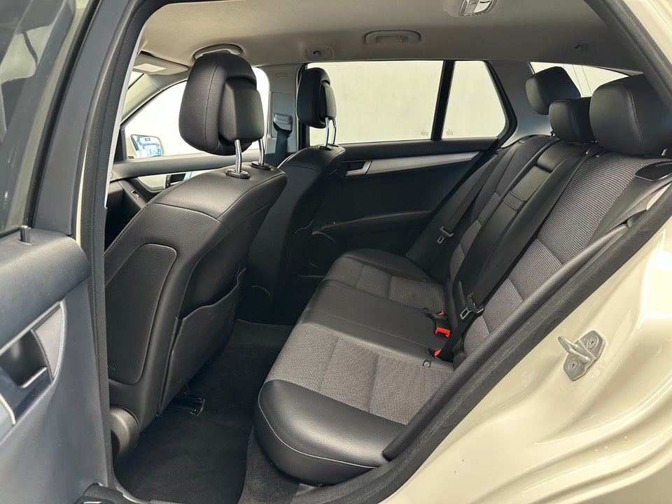 Mercedes C200 2,2 CDi Avantgarde stc. aut. BE 5d