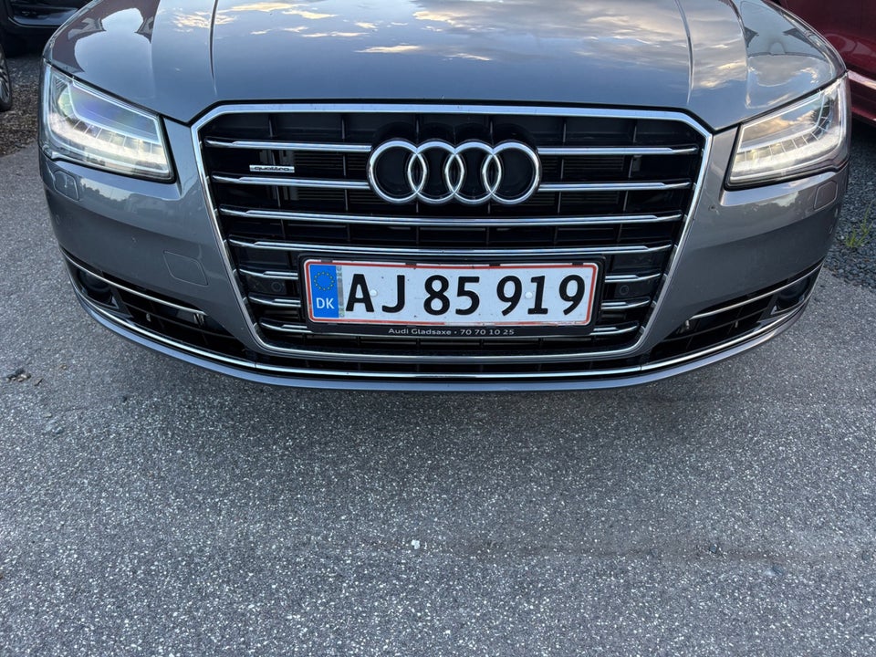 Audi A8 3,0 TDi 258 quattro Tiptr. lang 4d