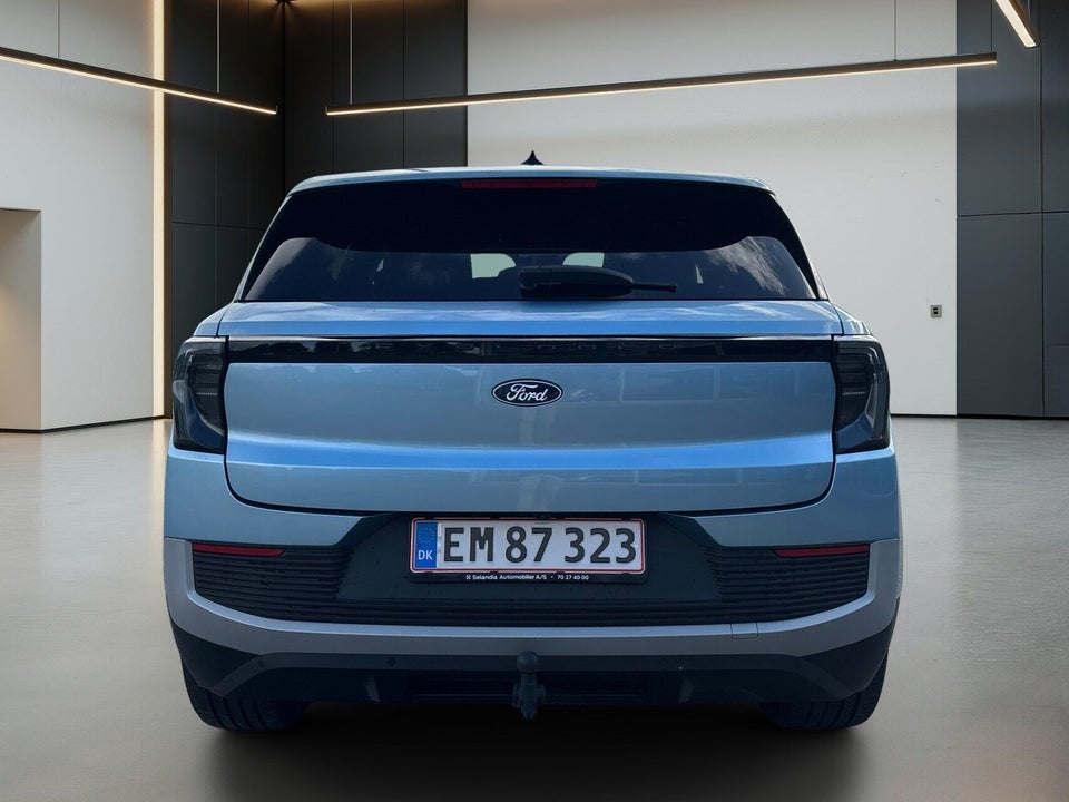 Ford Explorer 77 Premium Extended Range 5d