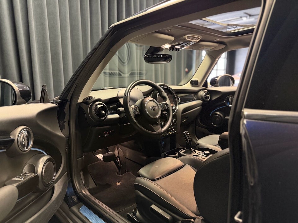 MINI Cooper SE Edition Premium Plus 3d