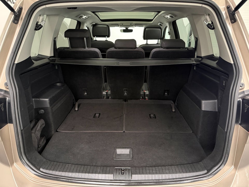 VW Touran 1,6 TDi 115 Comfortline DSG 7prs 5d
