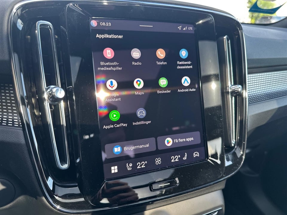 Volvo EX40 Extended Range Black Edition 5d