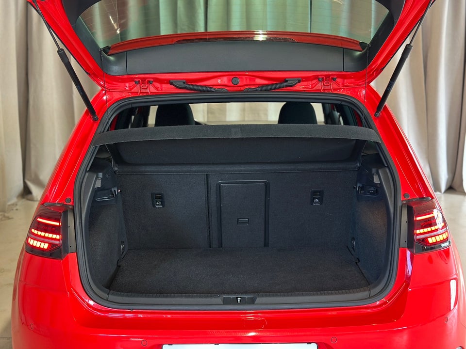 VW Golf VII 1,4 GTE DSG 5d