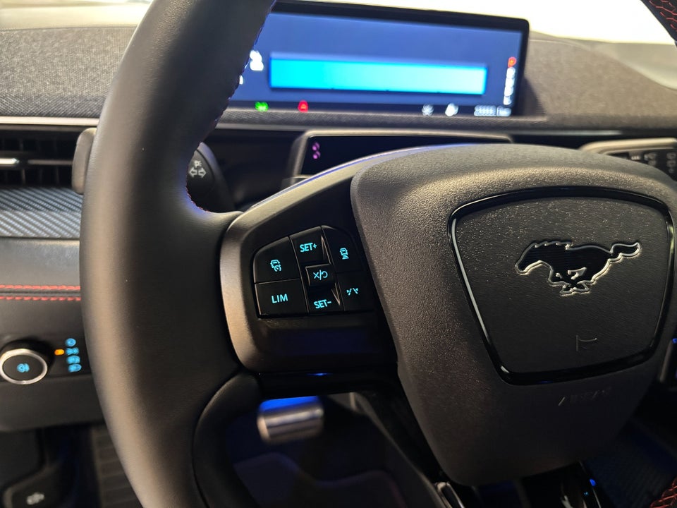 Ford Mustang Mach-E 75 Premium Standard Range AWD 5d