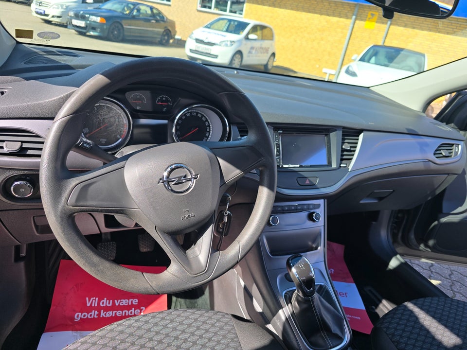 Opel Astra 1,0 T 105 Enjoy 5d