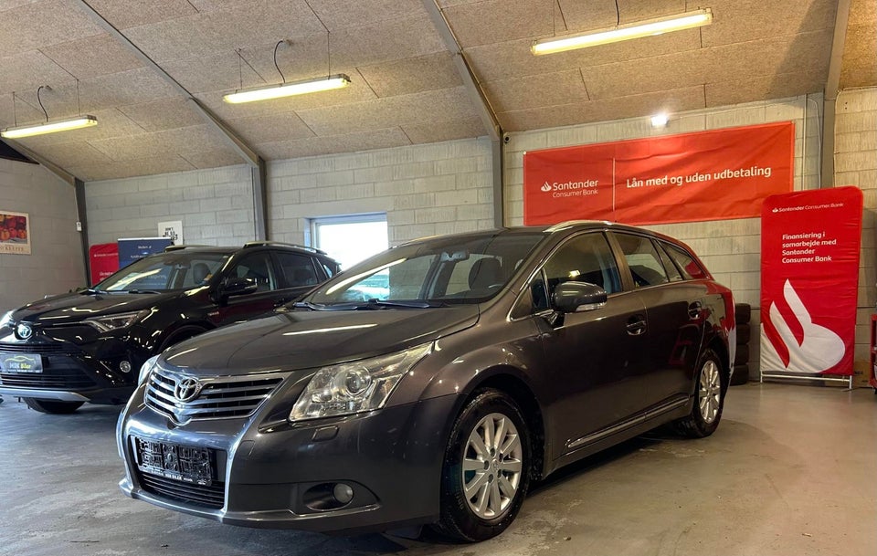 Toyota Avensis 2,0 D-4D TX stc. 5d