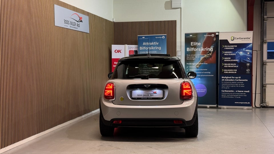 MINI Cooper SE Classic Trim 3d