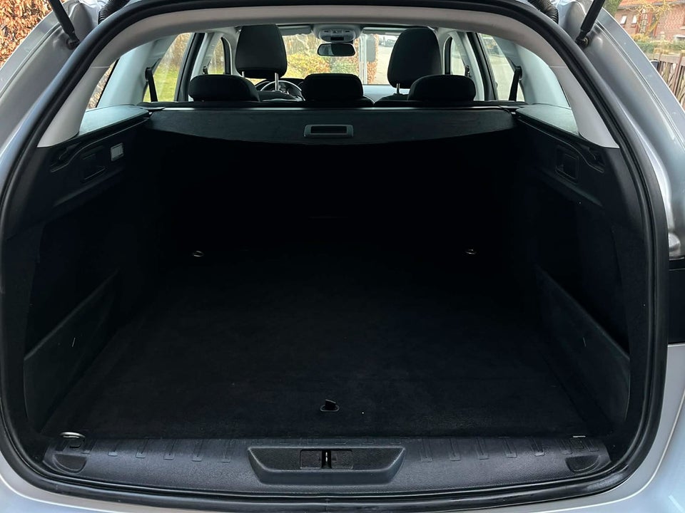 Peugeot 308 1,6 e-HDi 115 Businessline SW 5d