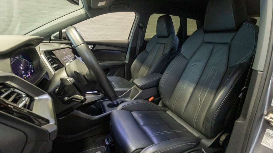 Audi Q4 e-tron 45 quattro 5d