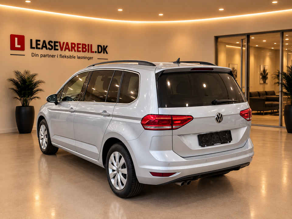 VW Touran 2,0 TDi 150 Highline DSG Van 5d