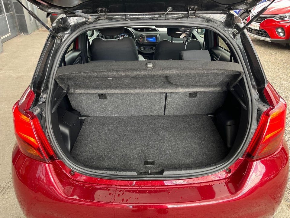 Toyota Yaris 1,5 Hybrid Spirit e-CVT 5d