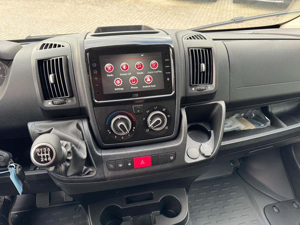 Peugeot Boxer 435 2,2 BlueHDi 165 L3H2 Premium