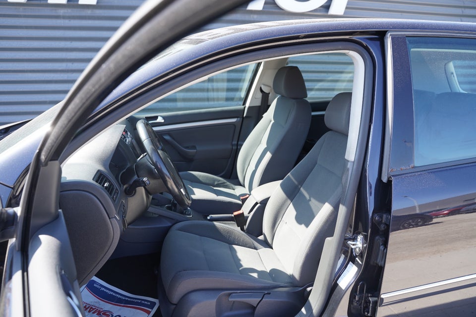 VW Golf V 1,4 TSi 140 Comfortline 5d