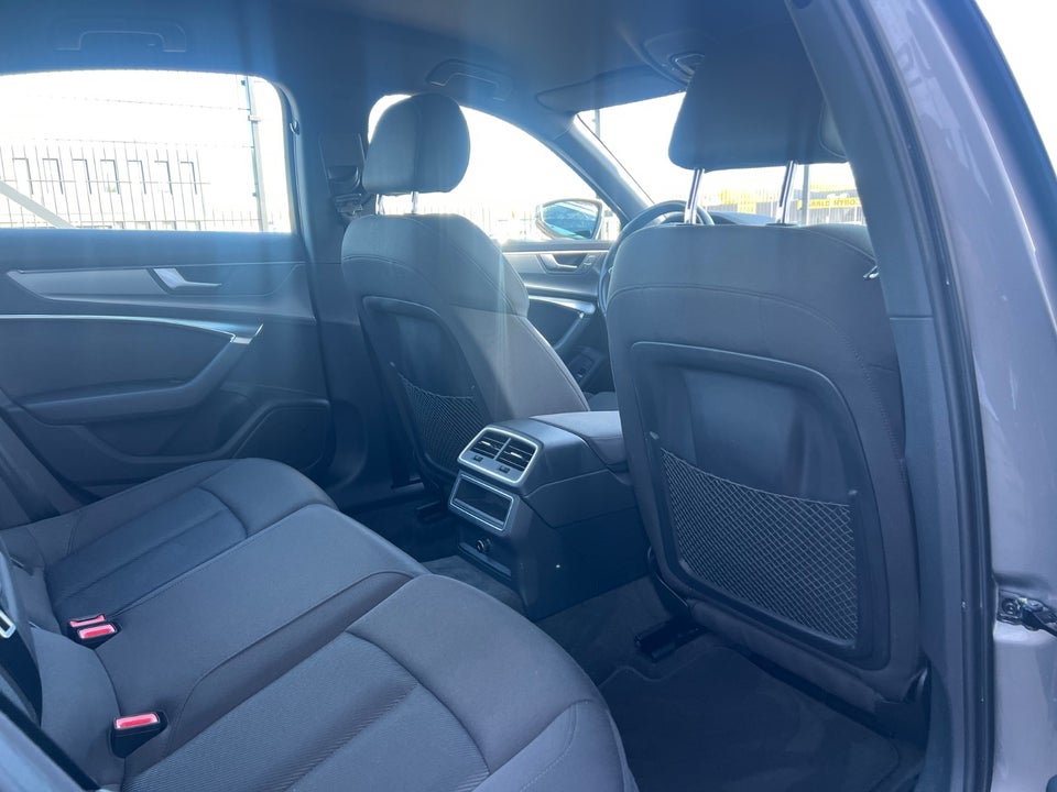 Audi A6 40 TDi S-tr. 4d