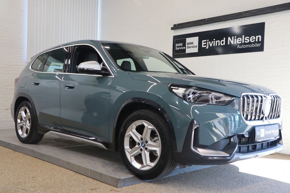 BMW iX1 xDrive30 X-Line 5d