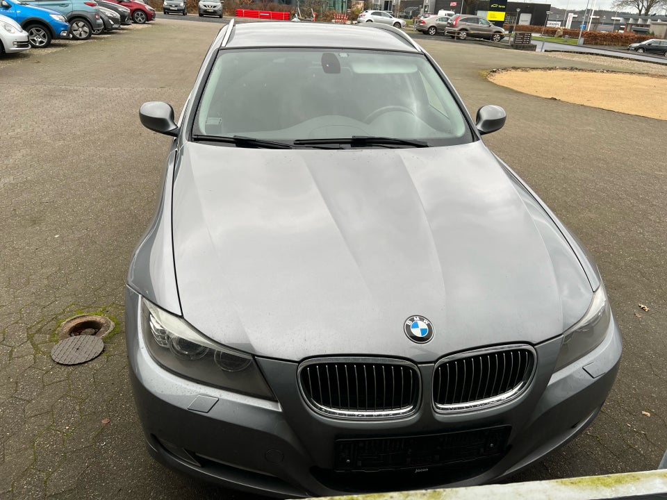 BMW 320i 2,0 Touring Steptr. 5d