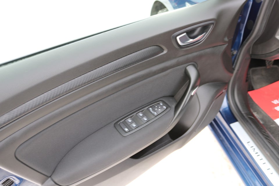 Renault Megane IV 1,3 TCe 140 Limited Sport Tourer 5d