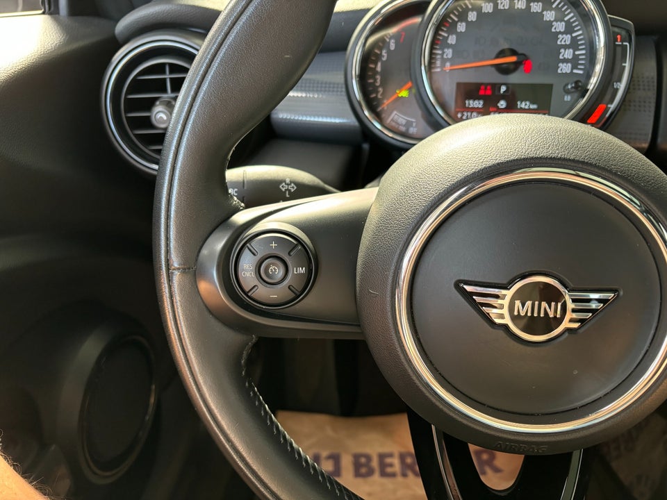 MINI Cooper 1,5 Essential aut. 3d