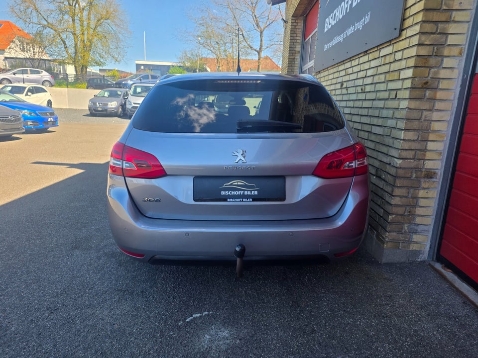Peugeot 308 1,2 PureTech 130 Selection Sky SW EAT8 5d
