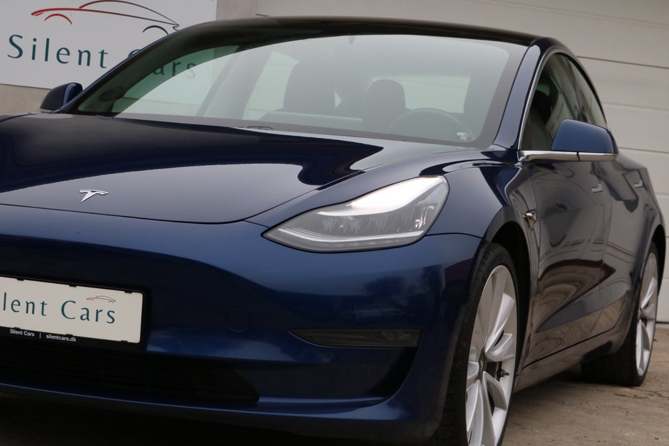 Tesla Model 3 Performance AWD 4d