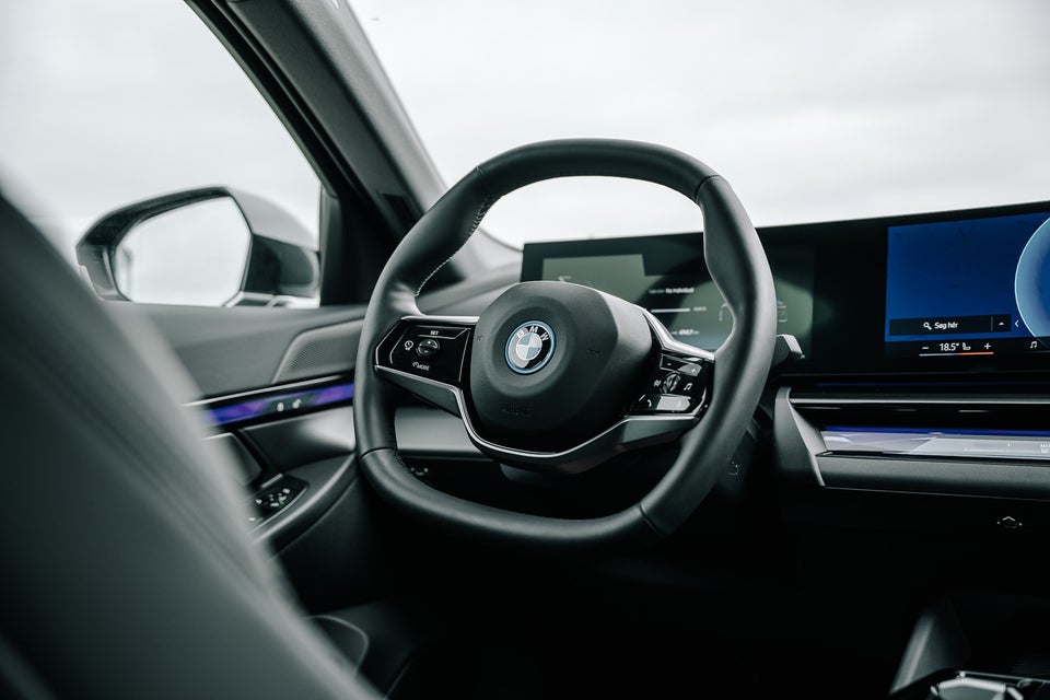 BMW i5 eDrive40 Sport Line 4d