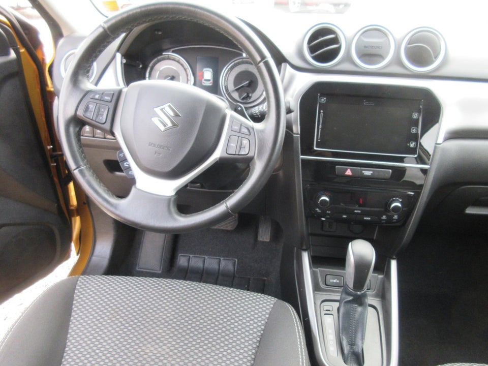Suzuki Vitara 1,0 Boosterjet Active aut. 5d