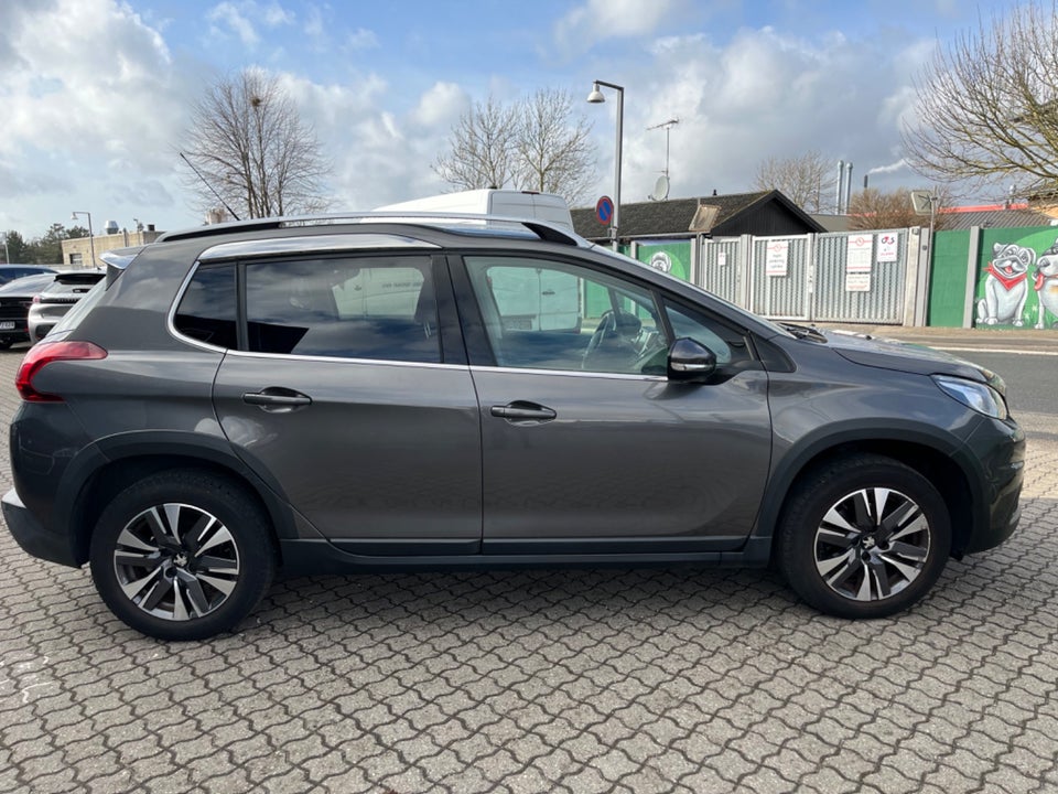 Peugeot 2008 1,2 e-THP 110 Desire Sky 5d