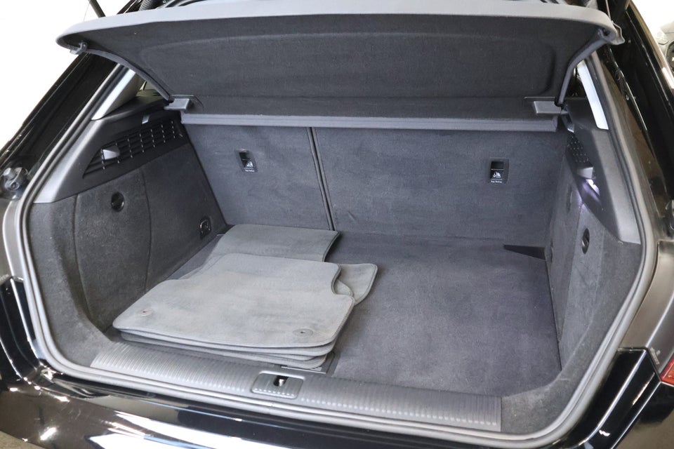 Audi A3 40 TFSi S-line Sportback quattro S-tr. 5d