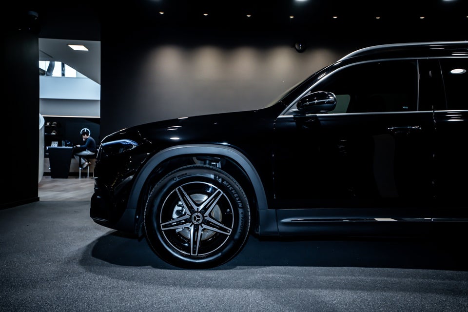 Mercedes EQB250+ AMG Advance Plus 5d