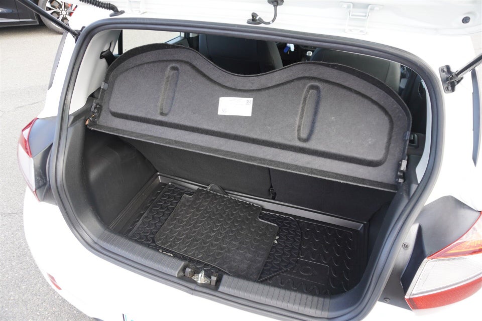 Hyundai i10 1,0 MPi Essential 5d