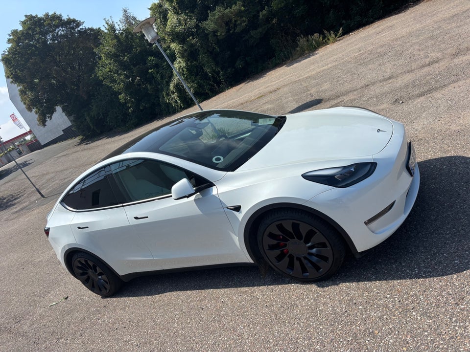 Tesla Model Y Performance AWD 5d