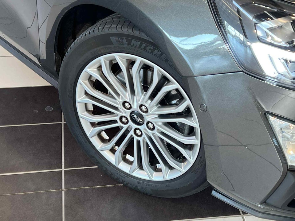 Ford Focus 1,0 EcoBoost Titanium stc. 5d