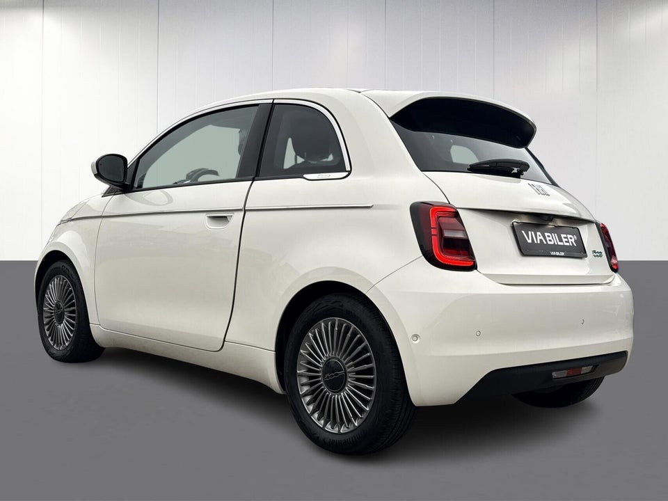 Fiat 500e 42 Icon 3+1 4d