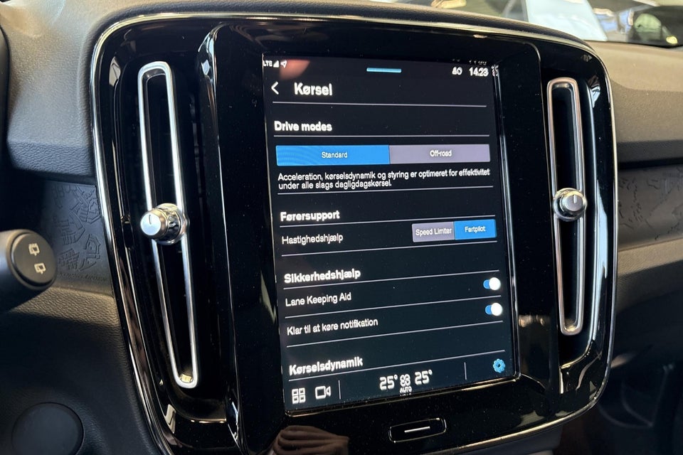 Volvo XC40 P6 ReCharge Core 5d