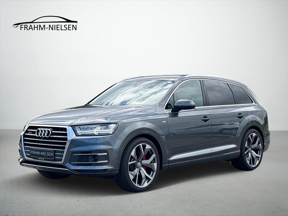 Audi Q7 3,0 TDi 272 S-line quattro Tiptr. 5d