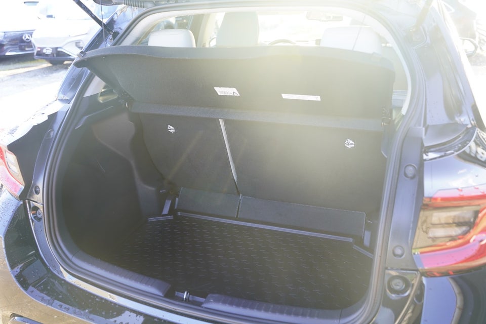 Toyota Yaris 1,5 Hybrid H4 e-CVT 5d