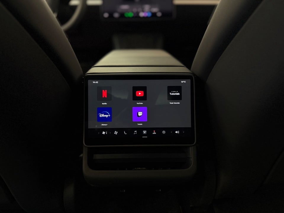 Tesla Model 3 RWD 4d