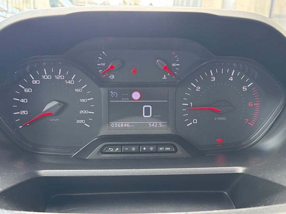 Peugeot Partner 1,5 BlueHDi 100 L1V1 Plus Van