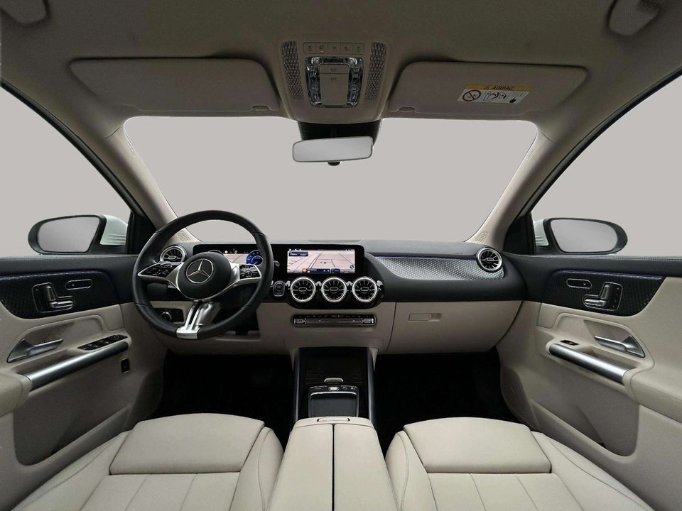 Mercedes EQA300 Progressive Advance 4Matic 5d