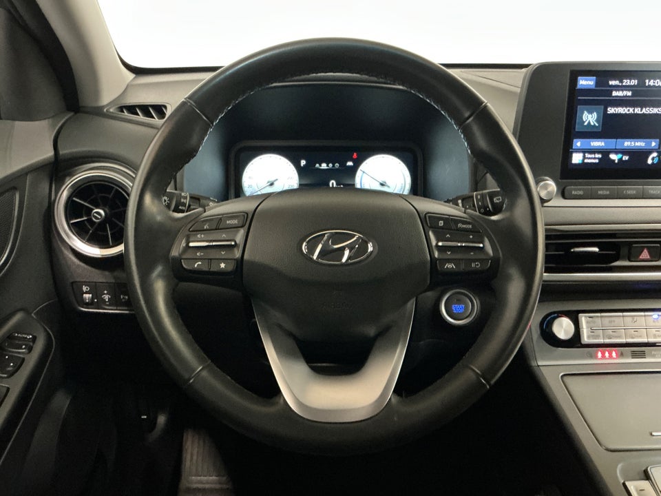 Hyundai Kona 39 EV Essential 5d