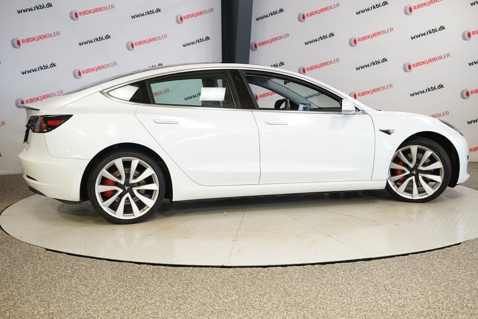 Tesla Model 3 Performance AWD 4d