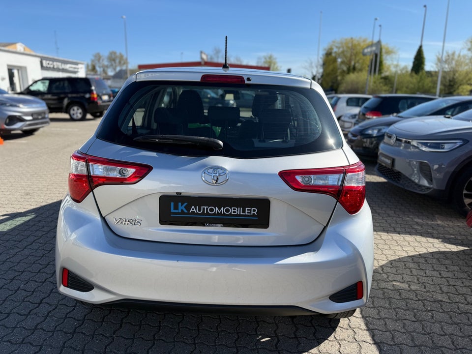 Toyota Yaris 1,0 VVT-i T2 5d